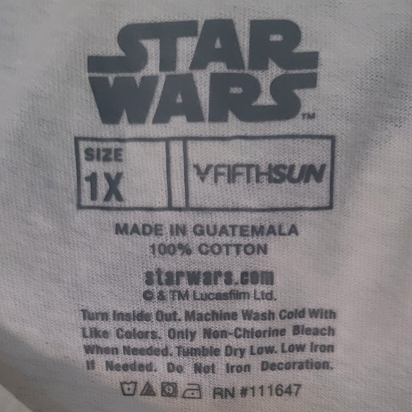 Star Wars Cream Tee with Grogu Panels Sz 1x - Picture 2 of 2